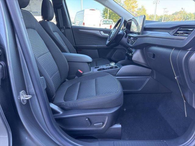 new 2025 Ford Escape car, priced at $29,418