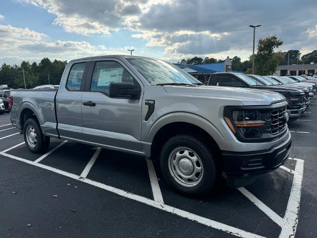 new 2024 Ford F-150 car, priced at $37,356