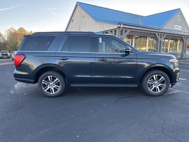 new 2024 Ford Expedition car, priced at $60,913