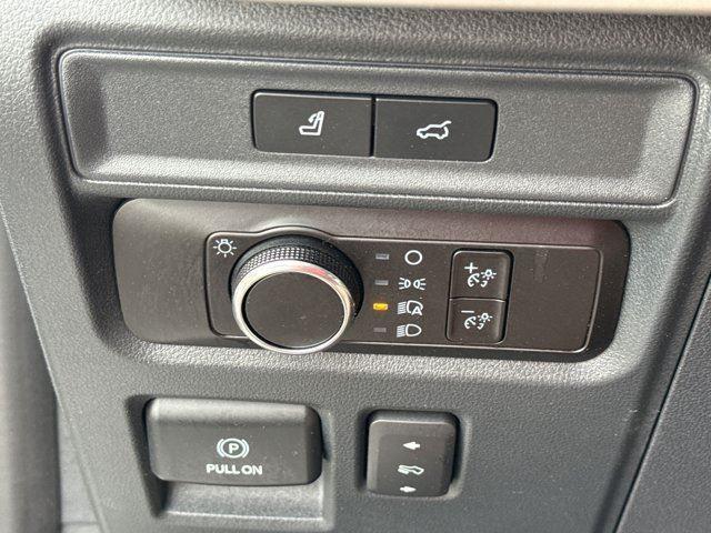 used 2023 Ford Expedition car, priced at $41,902