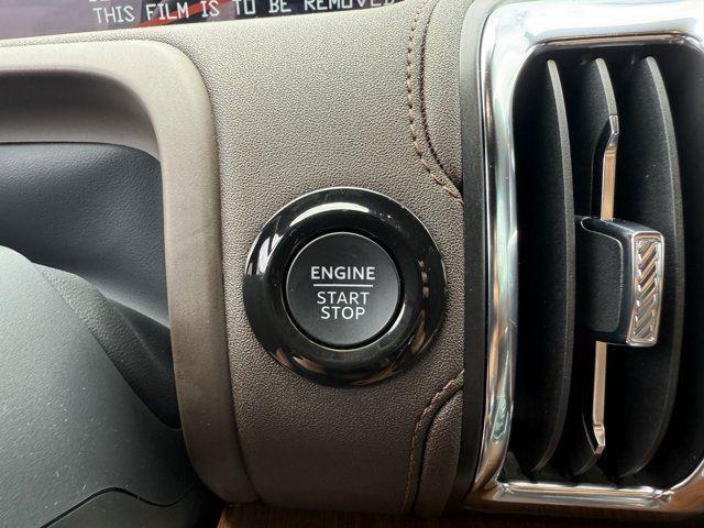new 2025 Ford Expedition car, priced at $87,913