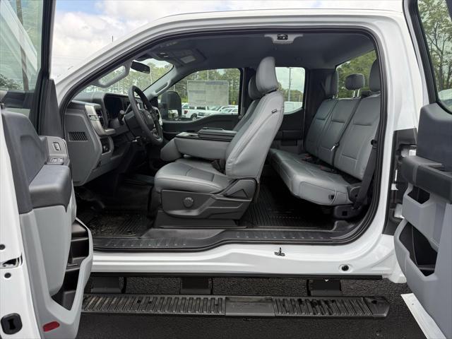 new 2025 Ford F-250 car, priced at $53,853