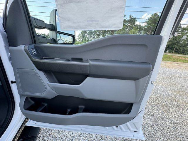 new 2024 Ford F-450 car, priced at $65,686