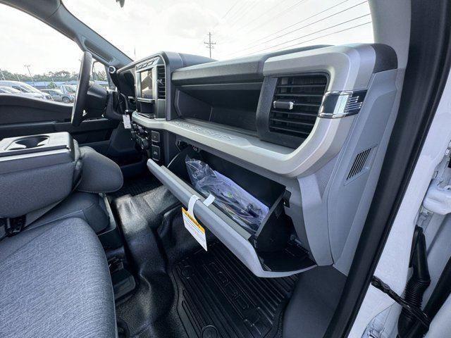 new 2024 Ford F-450 car, priced at $65,686