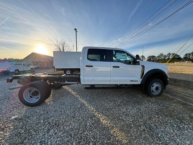 new 2025 Ford F-450 car, priced at $78,113