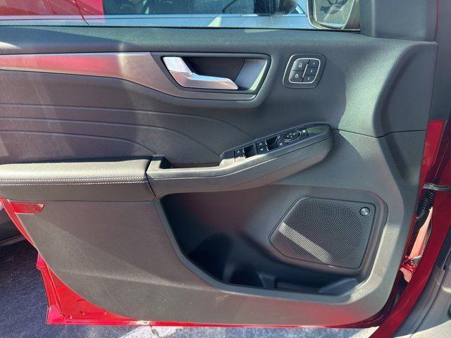 new 2025 Ford Escape car, priced at $35,950