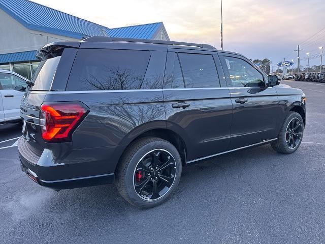 new 2024 Ford Expedition car, priced at $70,000