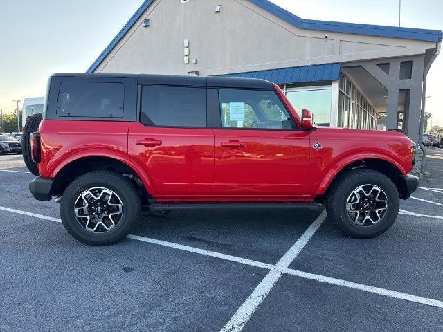 new 2024 Ford Bronco car, priced at $54,413
