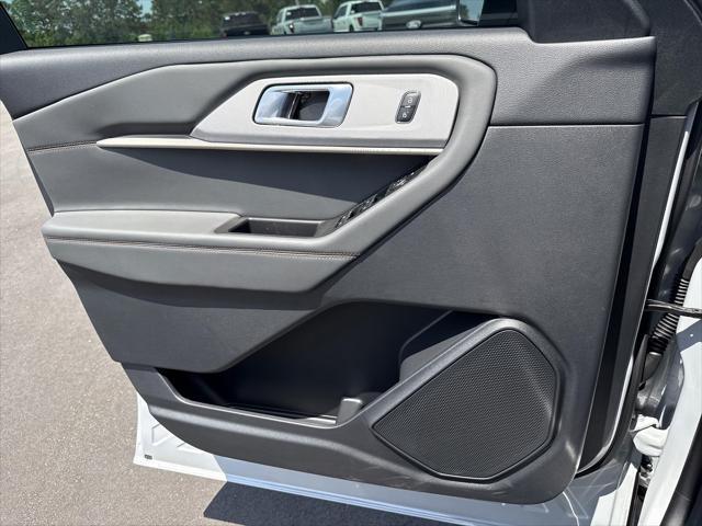 new 2025 Ford Explorer car, priced at $41,563