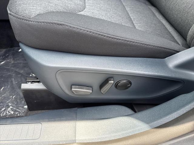 new 2025 Ford Maverick car, priced at $37,501
