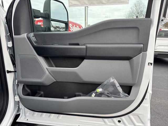 new 2025 Ford F-450 car, priced at $85,477
