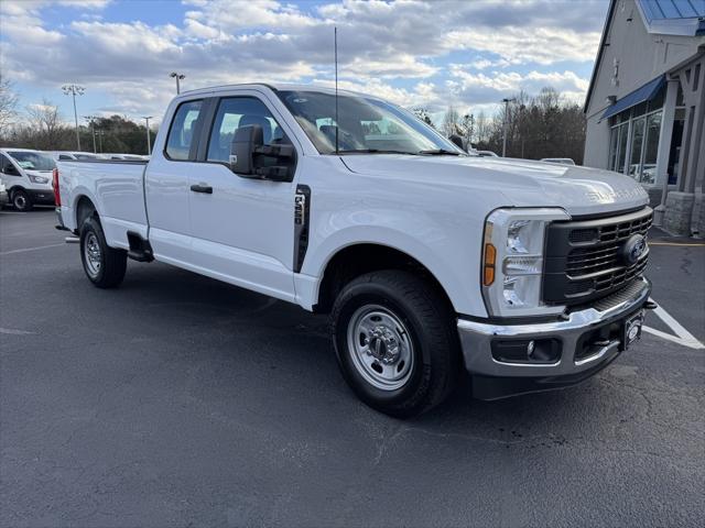 new 2025 Ford F-250 car, priced at $52,650