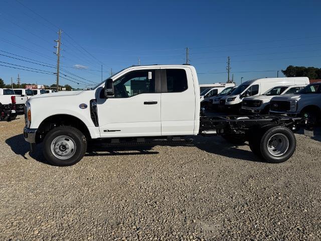 new 2024 Ford F-350 car, priced at $65,051