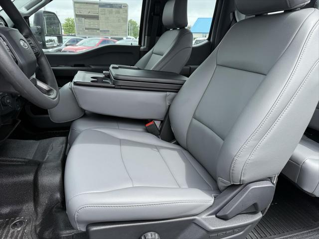 new 2025 Ford F-250 car, priced at $66,590