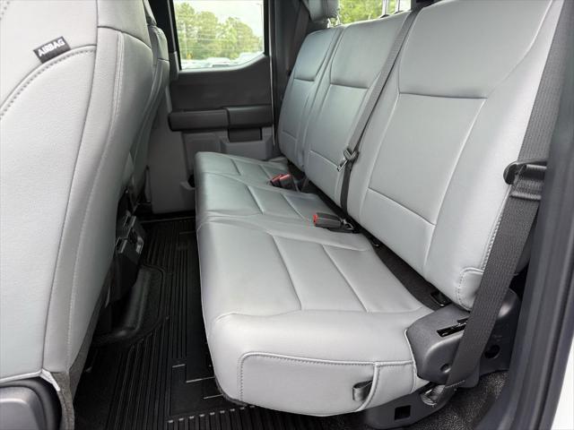new 2025 Ford F-250 car, priced at $53,853