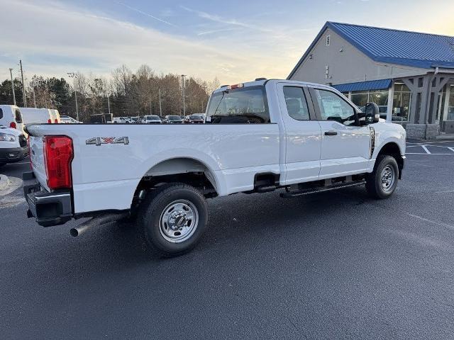 new 2025 Ford F-250 car, priced at $55,353