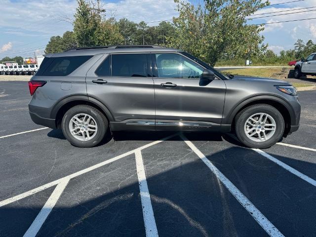 new 2025 Ford Explorer car, priced at $40,768