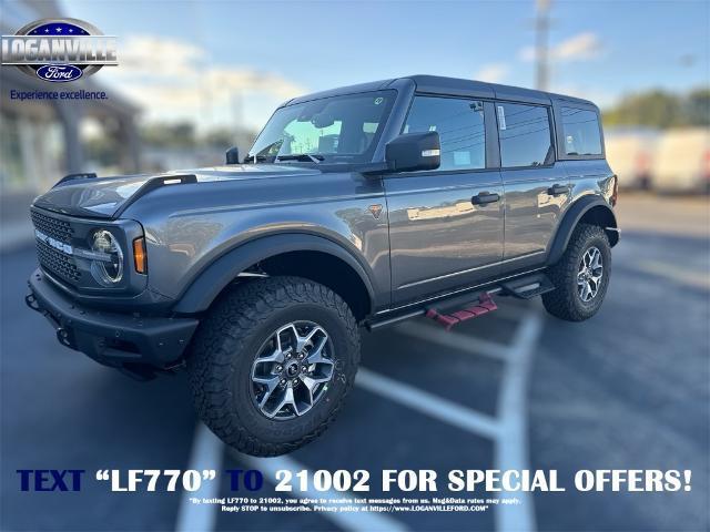 new 2024 Ford Bronco car, priced at $53,913