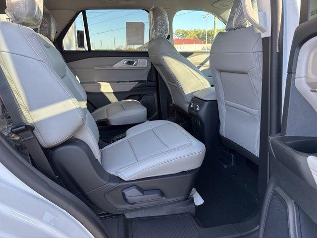 new 2025 Ford Explorer car, priced at $46,800