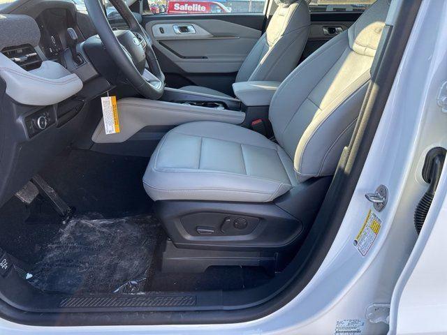 new 2025 Ford Explorer car, priced at $46,800