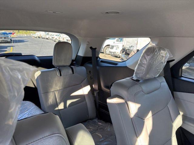 new 2025 Ford Explorer car, priced at $40,184