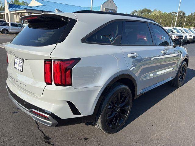 used 2022 Kia Sorento car, priced at $31,906