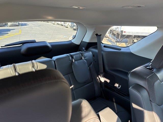 new 2025 Ford Explorer car, priced at $44,810