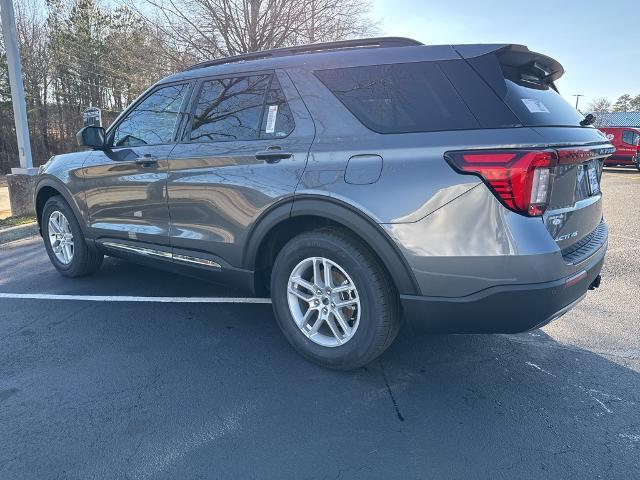 new 2025 Ford Explorer car, priced at $45,223