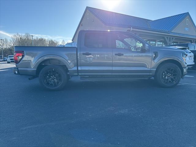 new 2024 Ford F-150 car, priced at $49,160