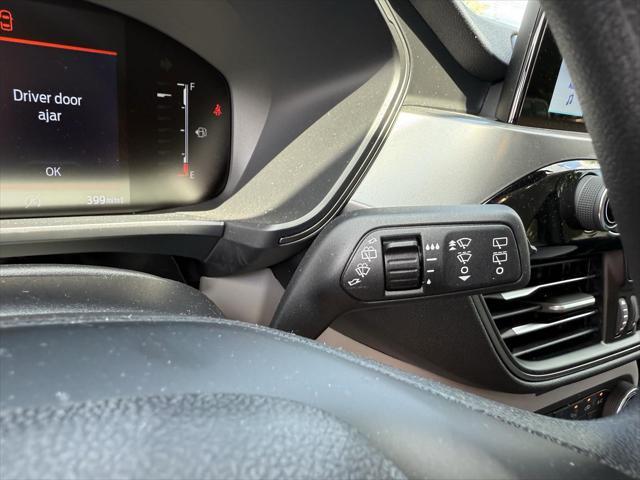 new 2025 Ford Escape car, priced at $25,423
