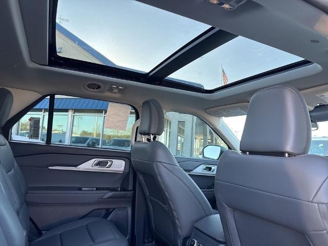 new 2025 Ford Explorer car, priced at $51,813