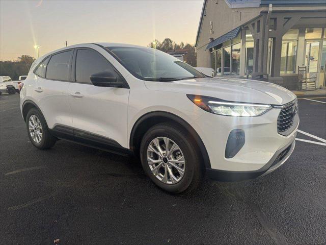 new 2025 Ford Escape car, priced at $25,610