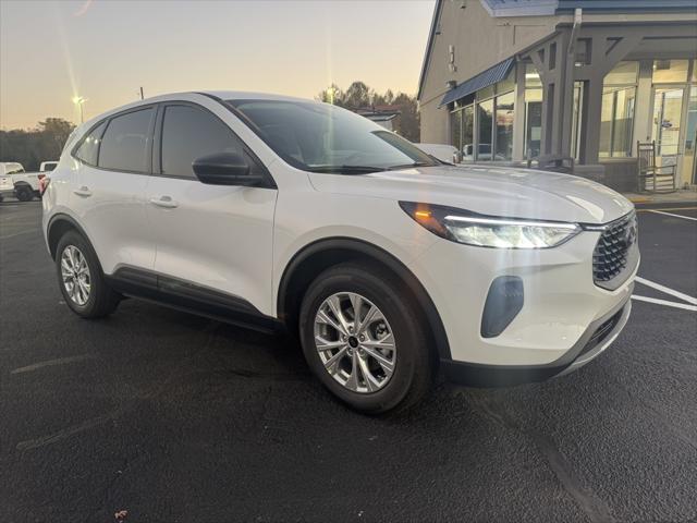 new 2025 Ford Escape car, priced at $31,320