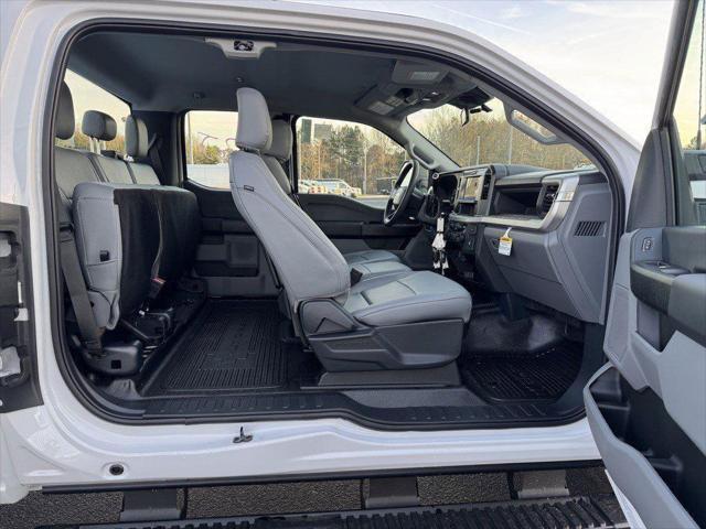 new 2025 Ford F-250 car, priced at $53,853
