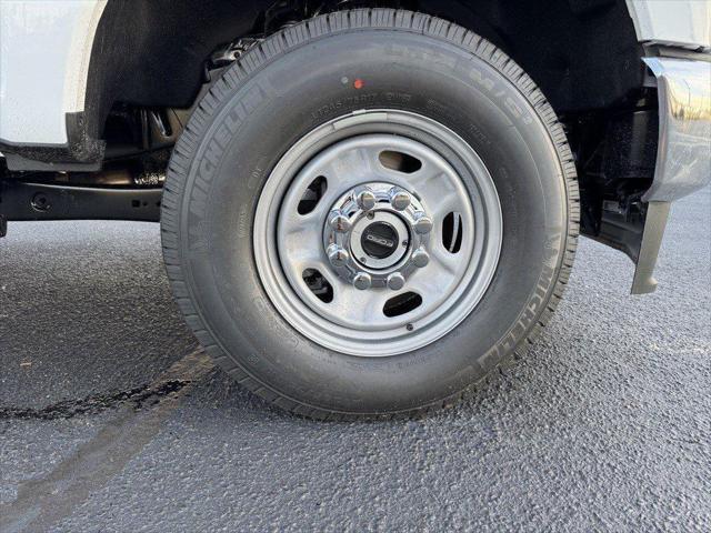 new 2025 Ford F-250 car, priced at $53,853