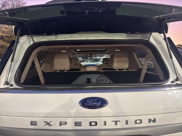 new 2024 Ford Expedition car, priced at $70,090