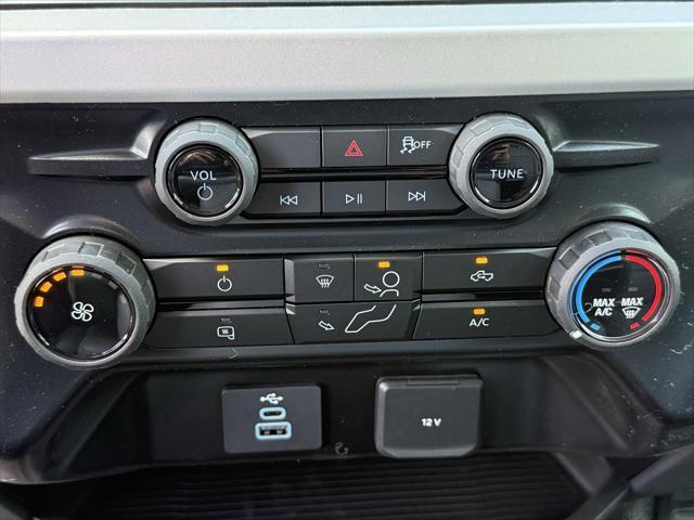 new 2025 Ford F-250 car, priced at $52,708