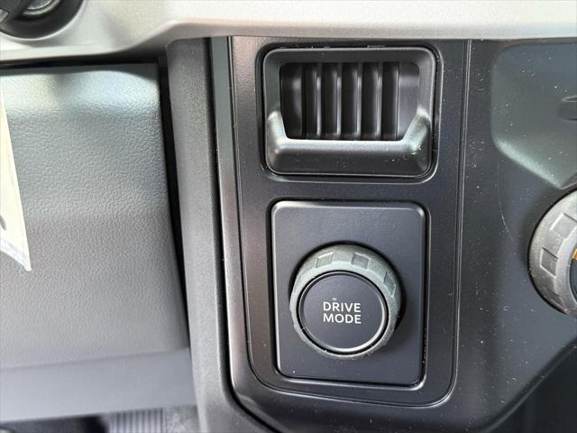 new 2025 Ford F-250 car, priced at $52,708