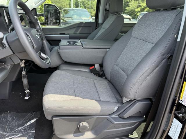 new 2025 Ford F-250 car, priced at $70,100