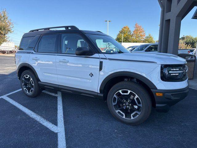 new 2024 Ford Bronco Sport car, priced at $33,318