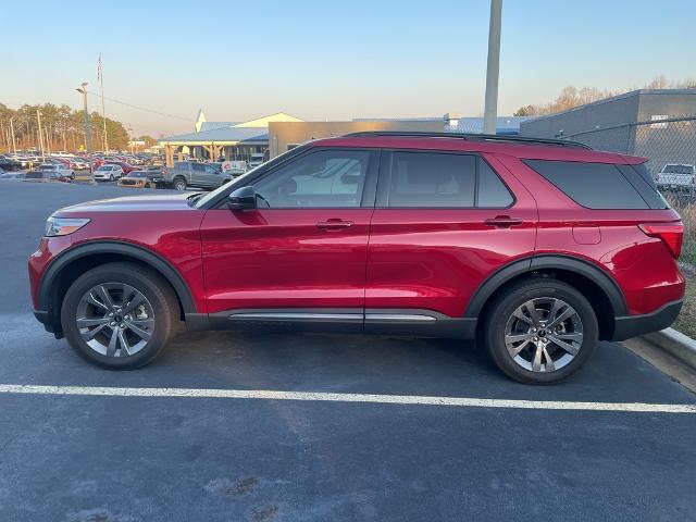 used 2022 Ford Explorer car, priced at $35,906