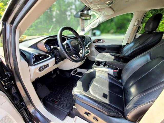 used 2017 Chrysler Pacifica car, priced at $15,799