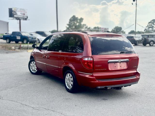 used 2007 Chrysler Town & Country car, priced at $3,000