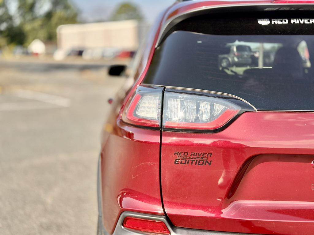 used 2021 Jeep Cherokee car, priced at $21,332