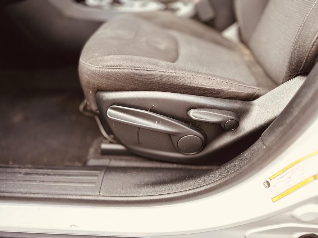 used 2020 Jeep Cherokee car, priced at $14,270