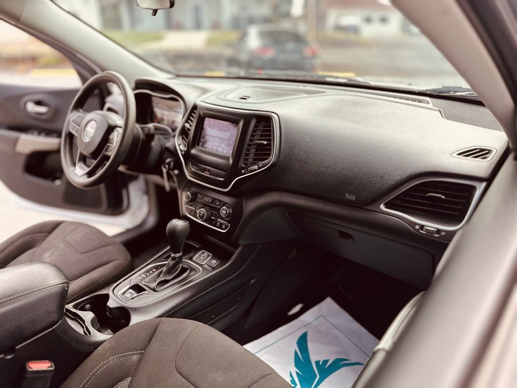 used 2020 Jeep Cherokee car, priced at $14,270