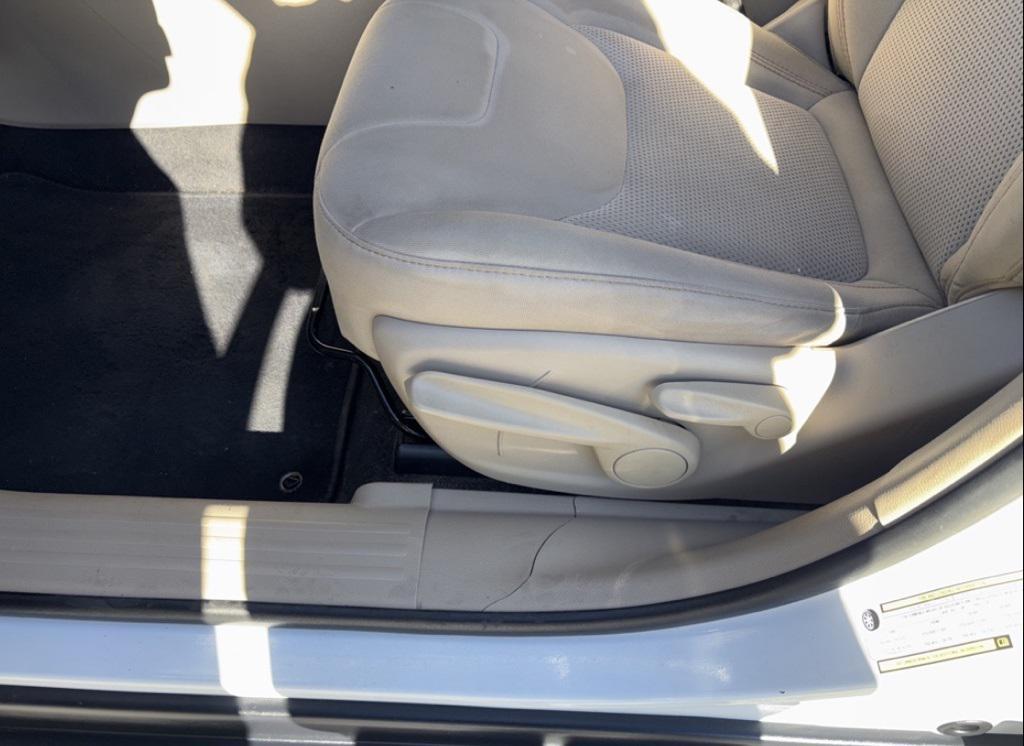 used 2019 Jeep Cherokee car, priced at $16,606