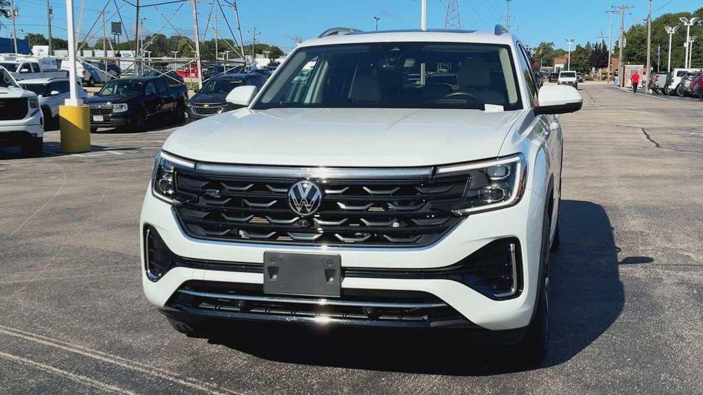used 2024 Volkswagen Atlas car, priced at $39,356