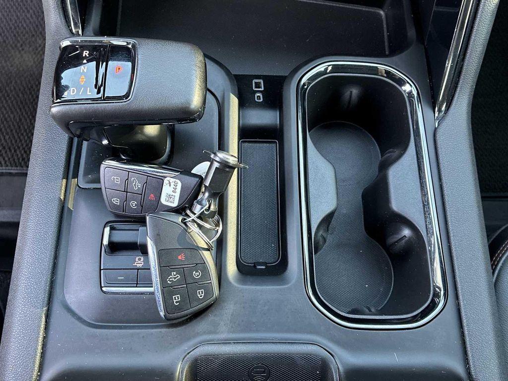 used 2022 GMC Sierra 1500 car, priced at $46,886