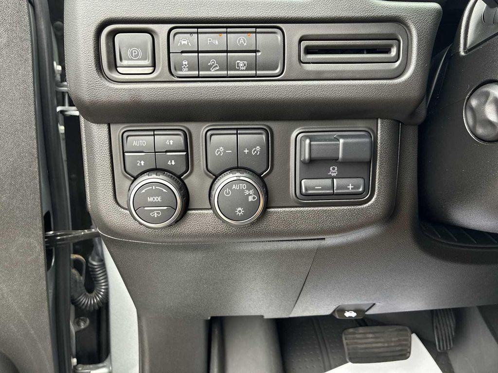 used 2023 Chevrolet Suburban car, priced at $62,987